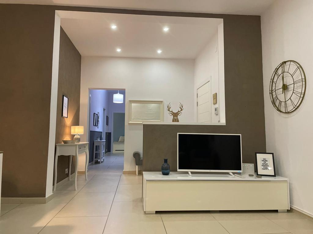 St Julian’s – A Beautiful Modern Three Bedroom Apartment for Rent